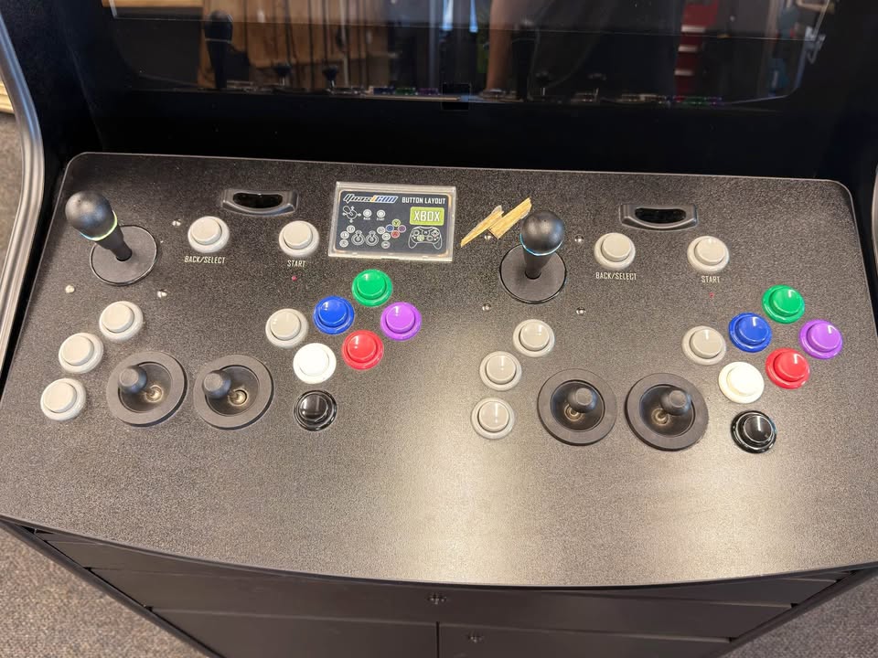 🎮 Vintage Quasicade Arcade Cabinet with PS2 – 2 Player Setup, photo 3