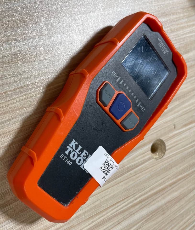 Klein Tools ET140 Professional-Grade Pinless Moisture Meter, photo 2 of 3