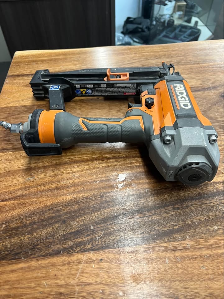 Ridgid straight finish nailer r250sff, photo 3