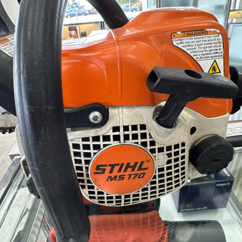 STIHL gas chainsaw, photo 2