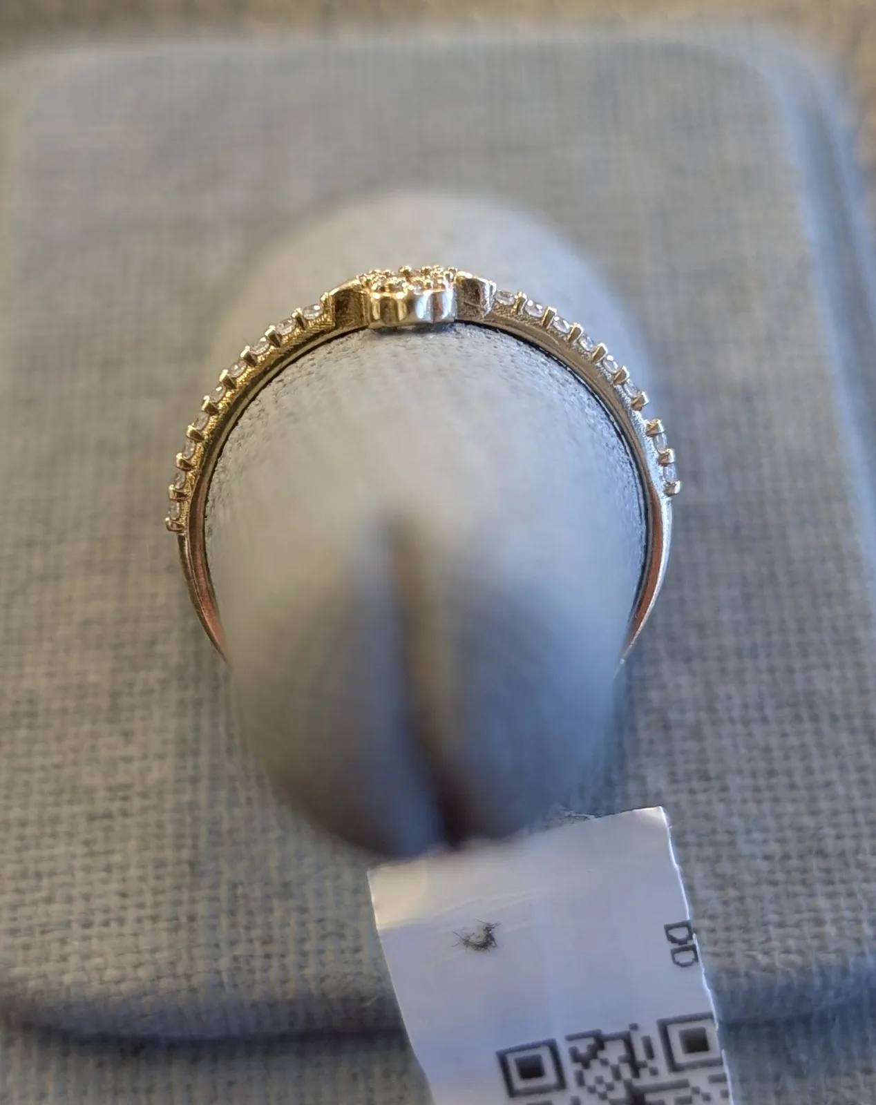 0.8gm 10k Gold ring, photo 3
