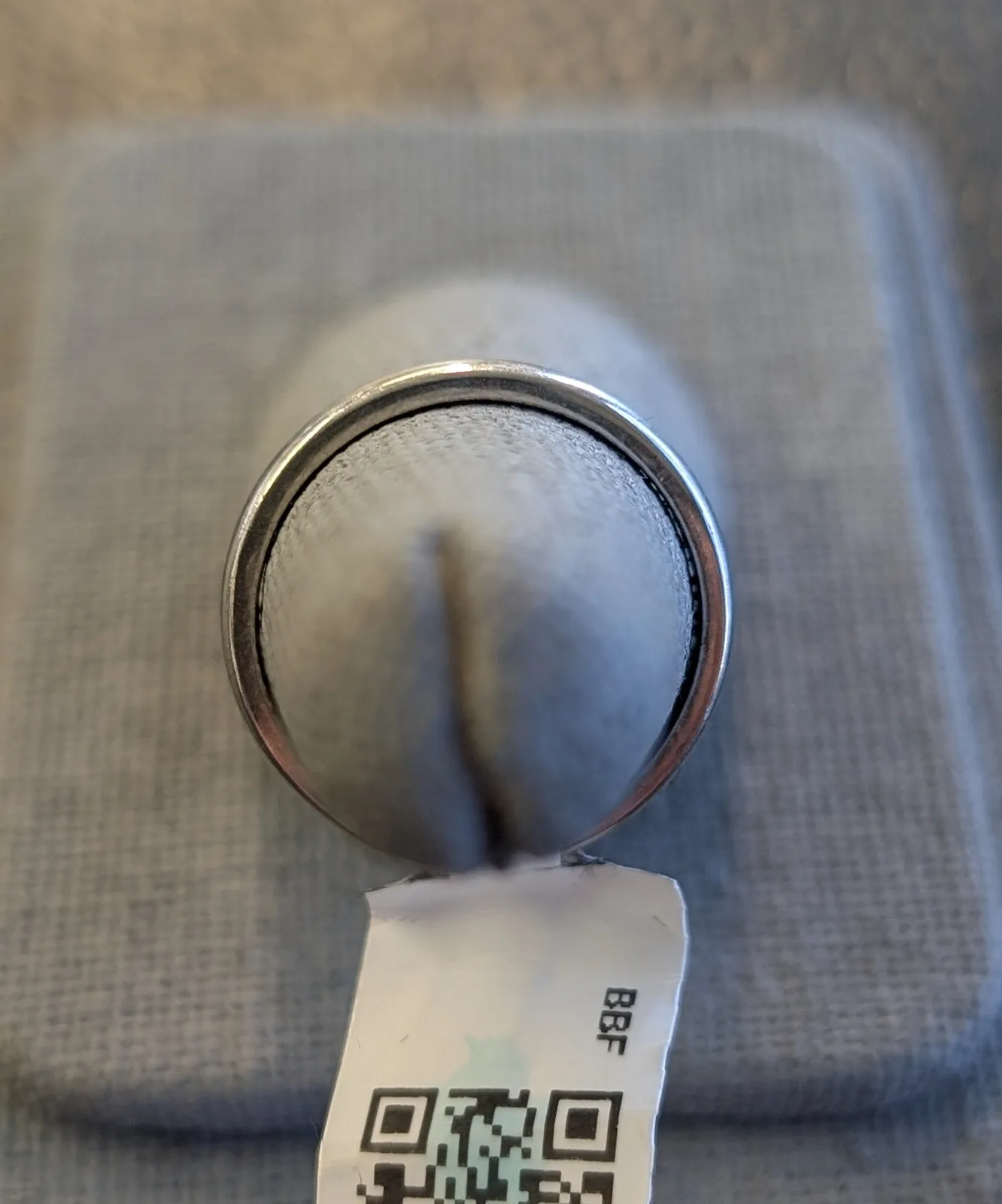 2.8gm 95% Platinum Band — original listing photo