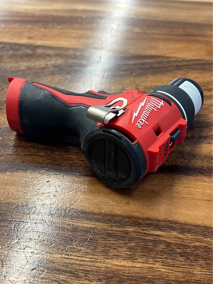 Milwaukee 3401-20, photo 3