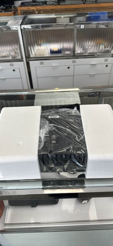 CyberPower EC Series battery backup, photo 5
