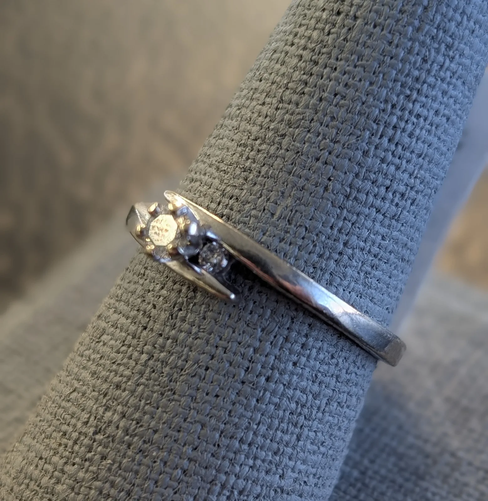 2.2gm 10k White Gold Ring, photo 2