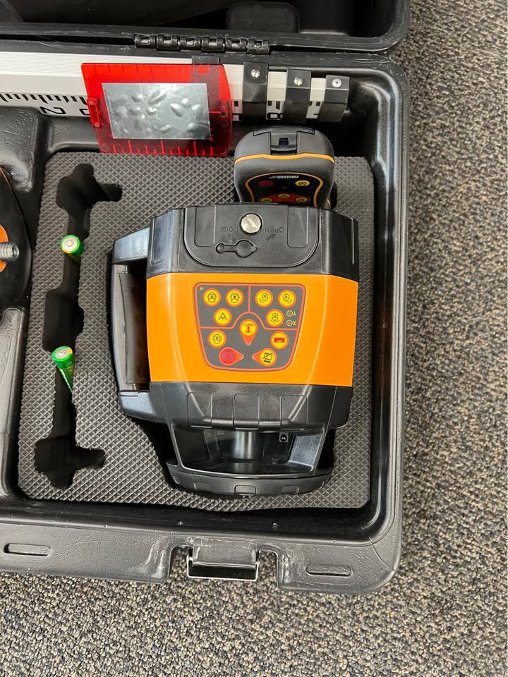 Johnson 40-6526 Kit Level Rotary Laser 1500 range with receiver, photo 2