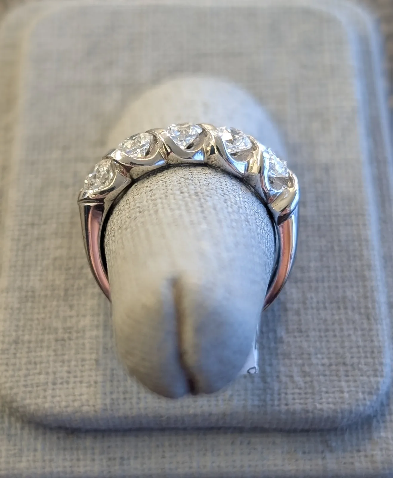 6.7gm 92.5% Platinum Ring with LAB Diamonds, photo 3