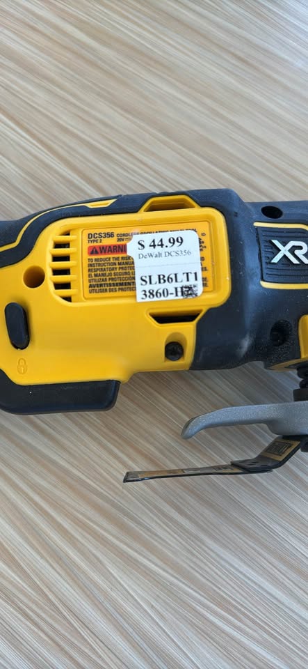 DeWalt DCS356 20V XR cordless oscillating multi-tool, photo 2