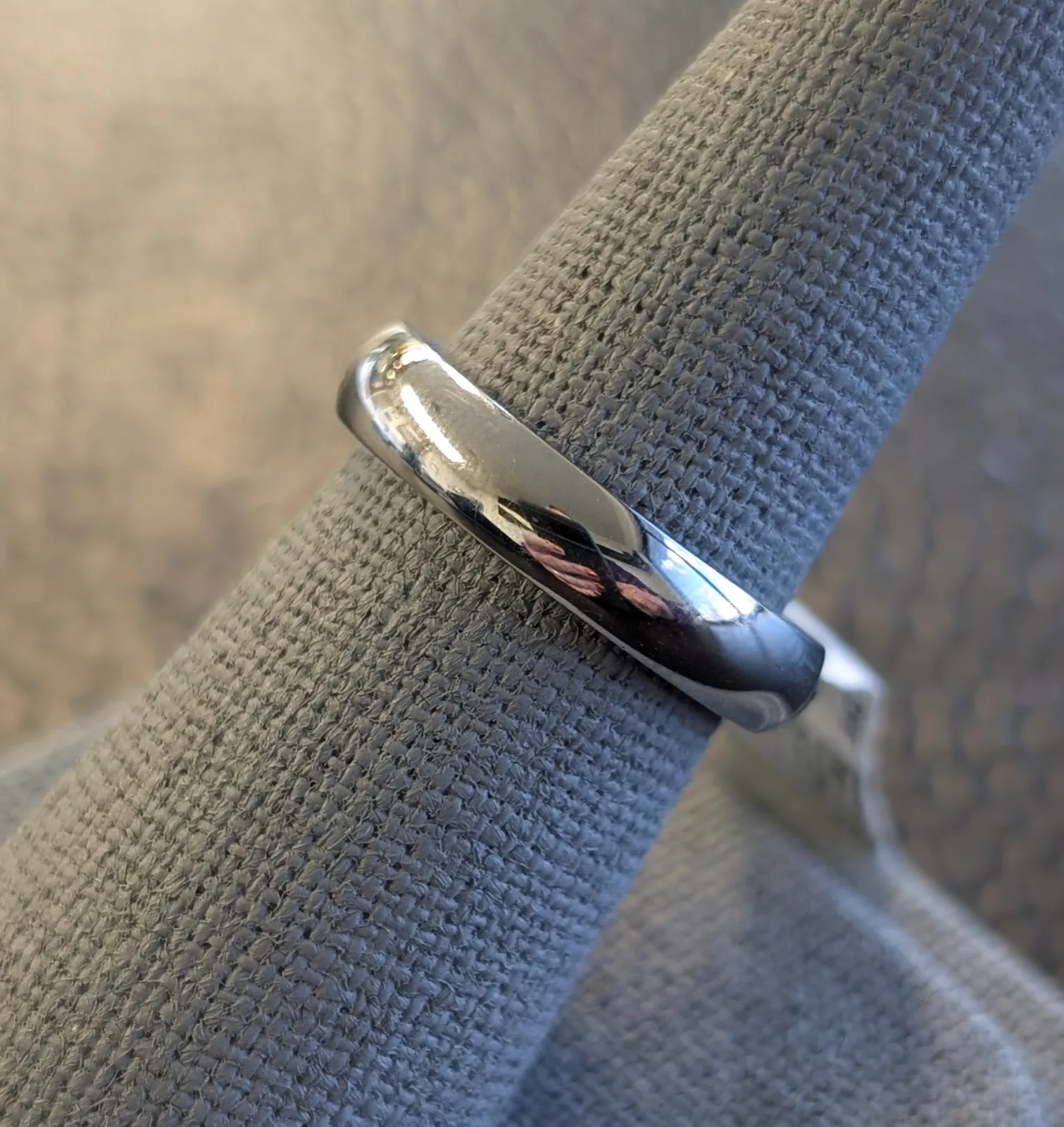 9.3gm 95% Platinum Band, photo 2