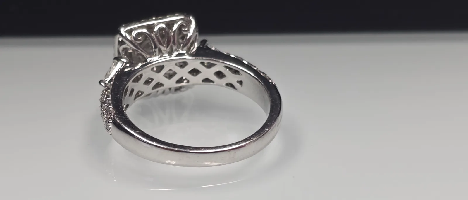 Ladies White Gold Ring, Sz 7, photo 3