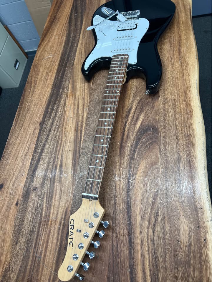 FENDER STARCASTER solid body electric guitar, photo 2