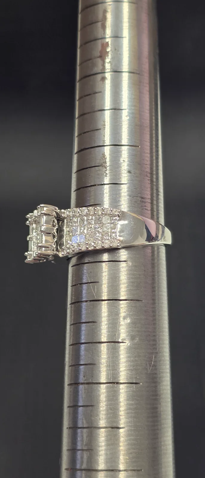White 14k Gold Diamond Ring, Size 9, photo 3