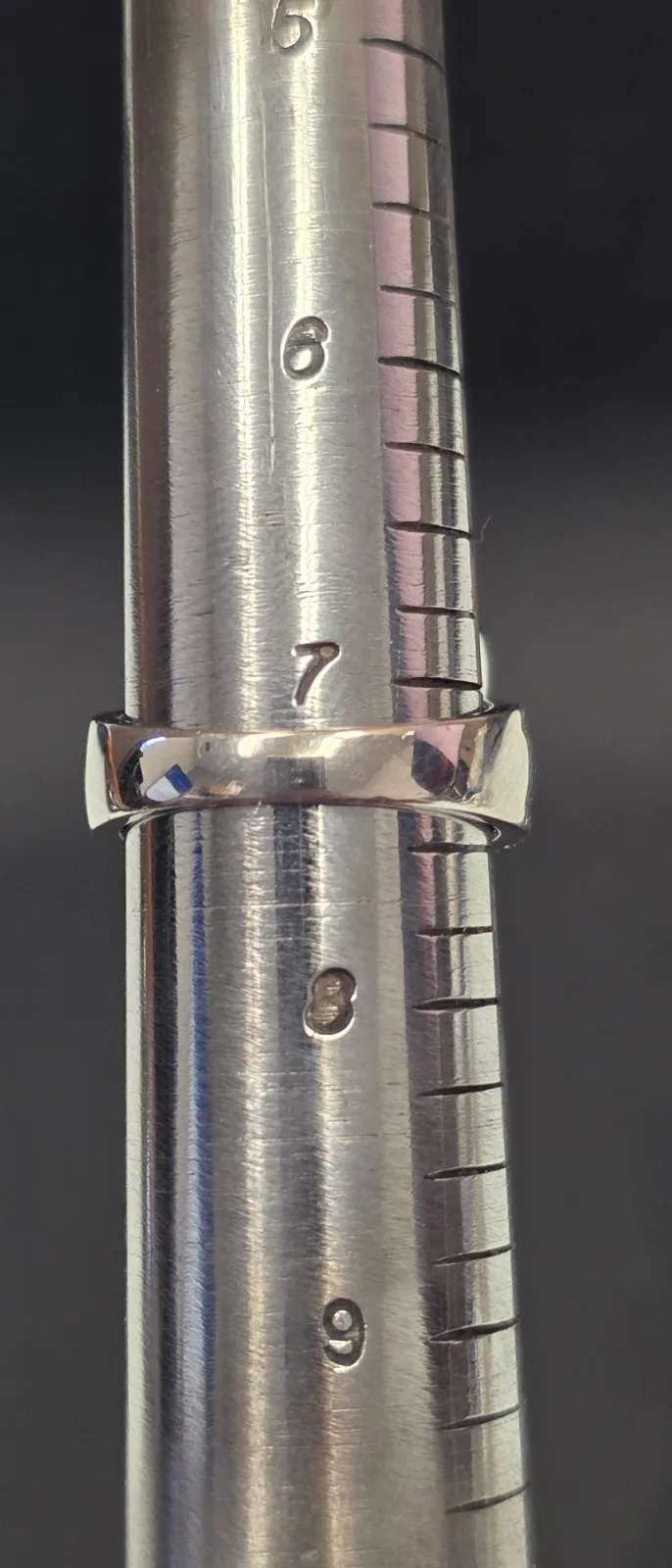 White Gold, Stunning Diamond Ring, Size 7.5, photo 3
