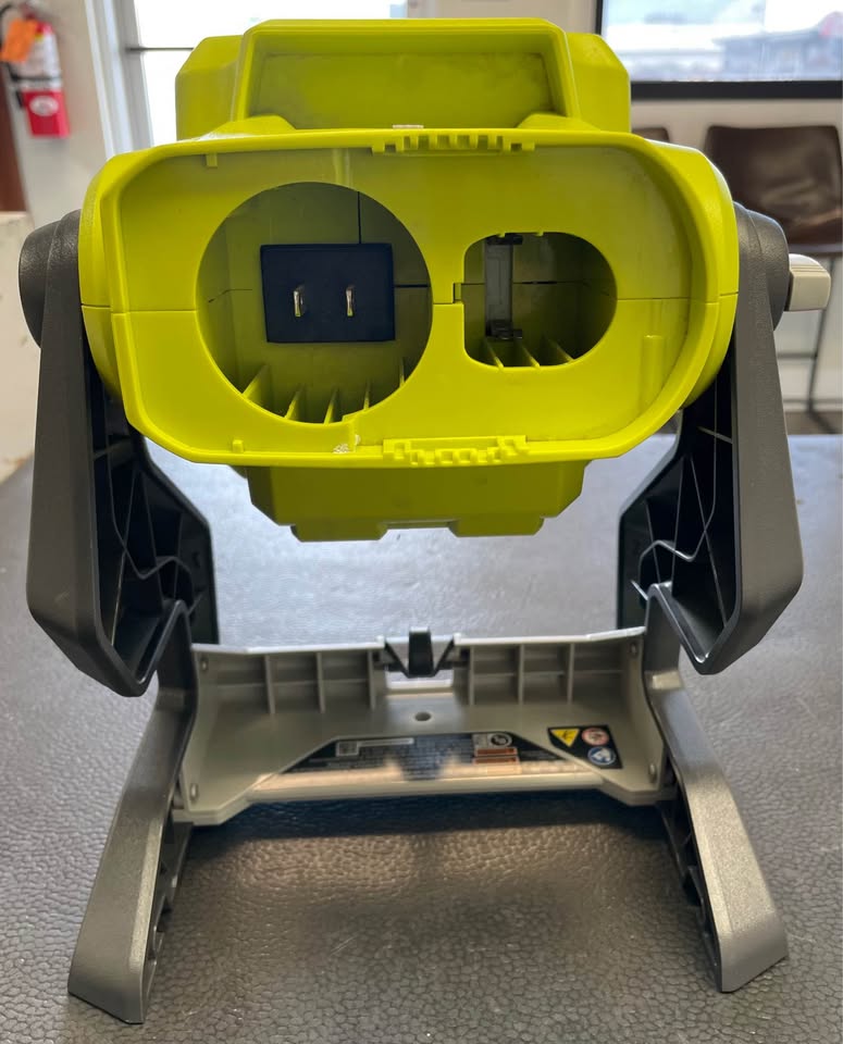 💡 RYOBI Work Light P721 18V, photo 4