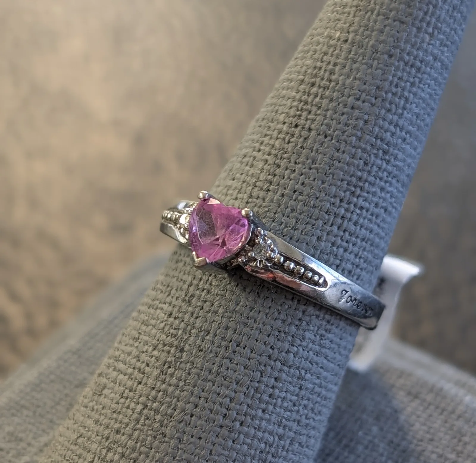 2.7gm 10k Gold Ring with Pink Stone, photo 2