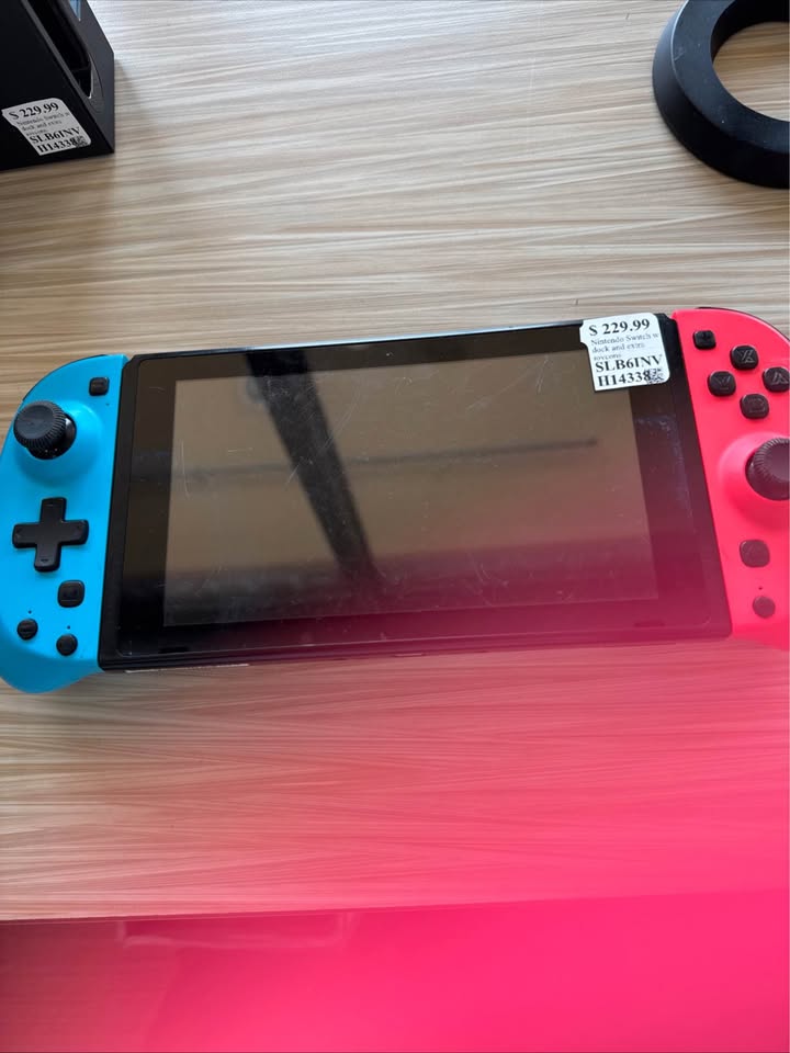 Nintendo Switch Bundle, photo 4