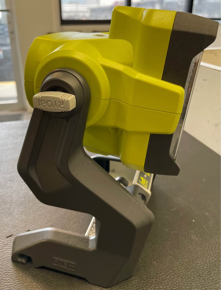 💡 RYOBI Work Light P721 18V, photo 3