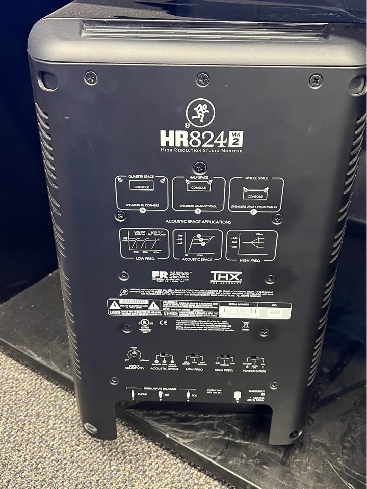 Mackie HR824mk2 8” Studio Monitor, photo 2