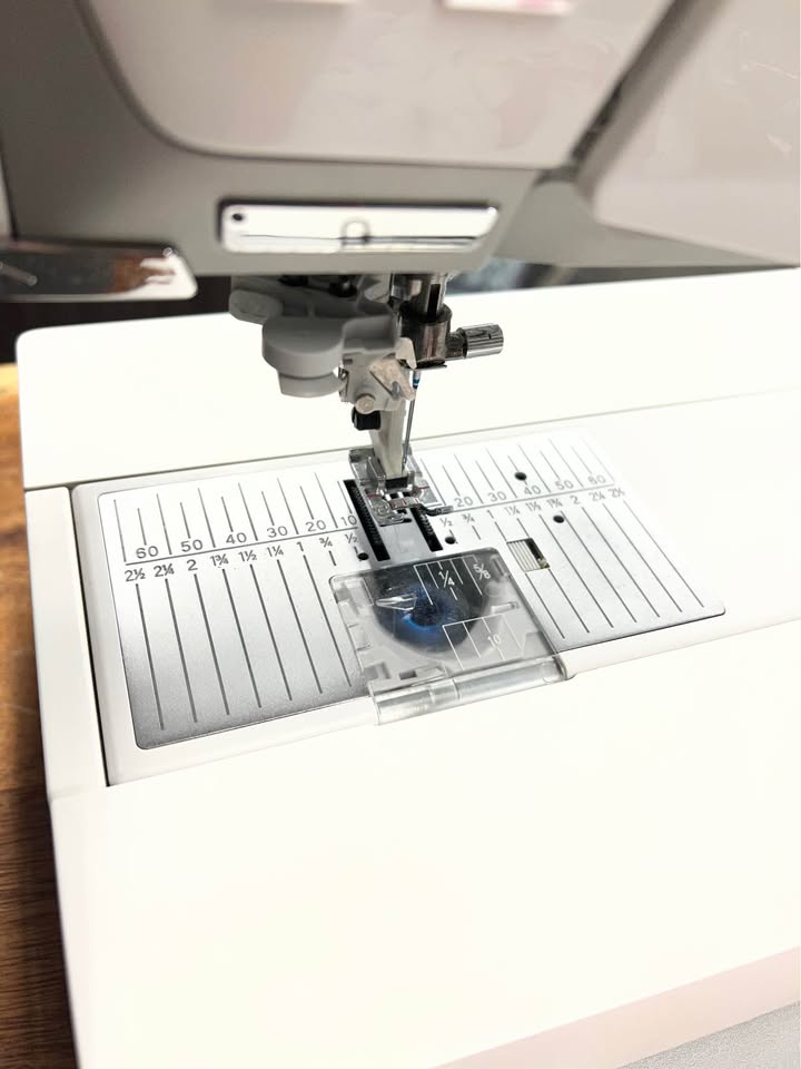 Husqvarna Viking 980Q Sewing Machine with Cover, photo 4