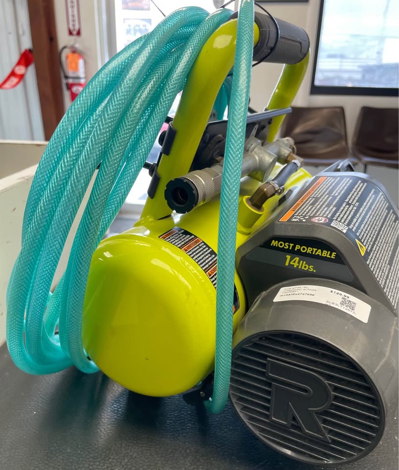 💨 RYOBI P739 18V Cordless Air Compressor w/ Hose, photo 4