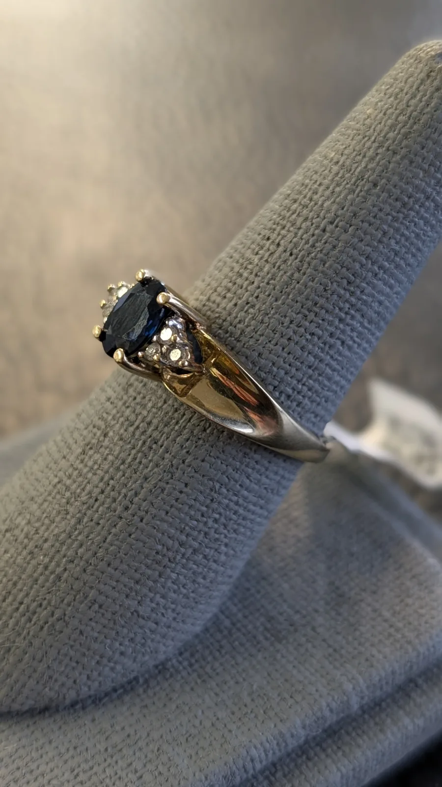 3gm 10k Gold W/ BLUE STONE, photo 2