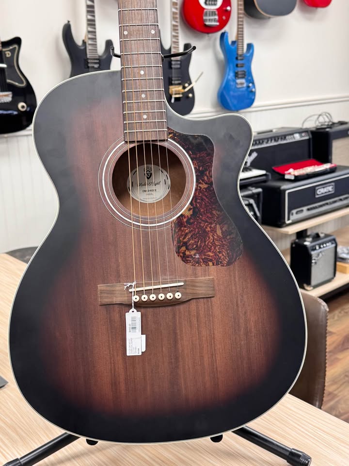 Guild OM-240CE acoustic-electric guitar, photo 3