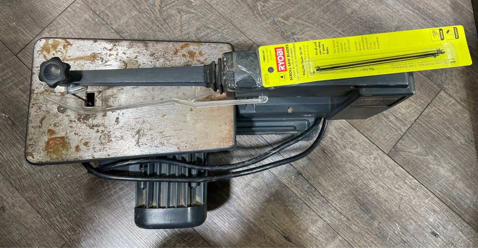 SEARS CRAFTSMAN 13" SCROLL SAW, photo 3
