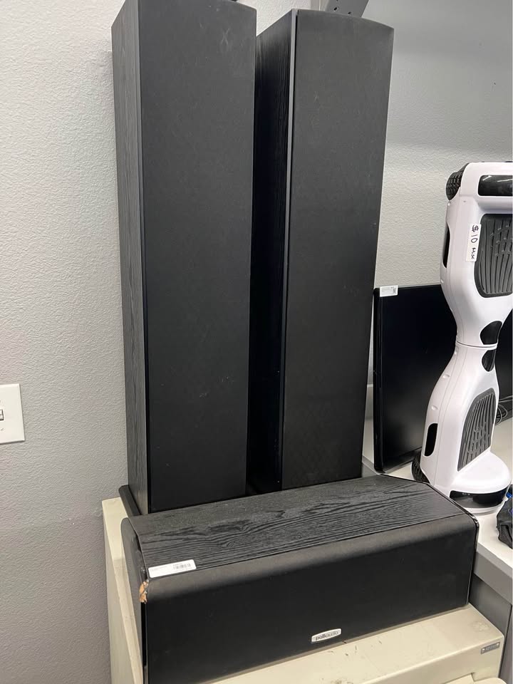 Polkaudio speakers, photo 2
