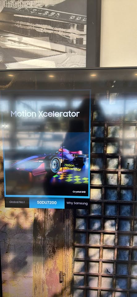 Samsung 50DU7200 50" Crystal UHD Smart TV, photo 2
