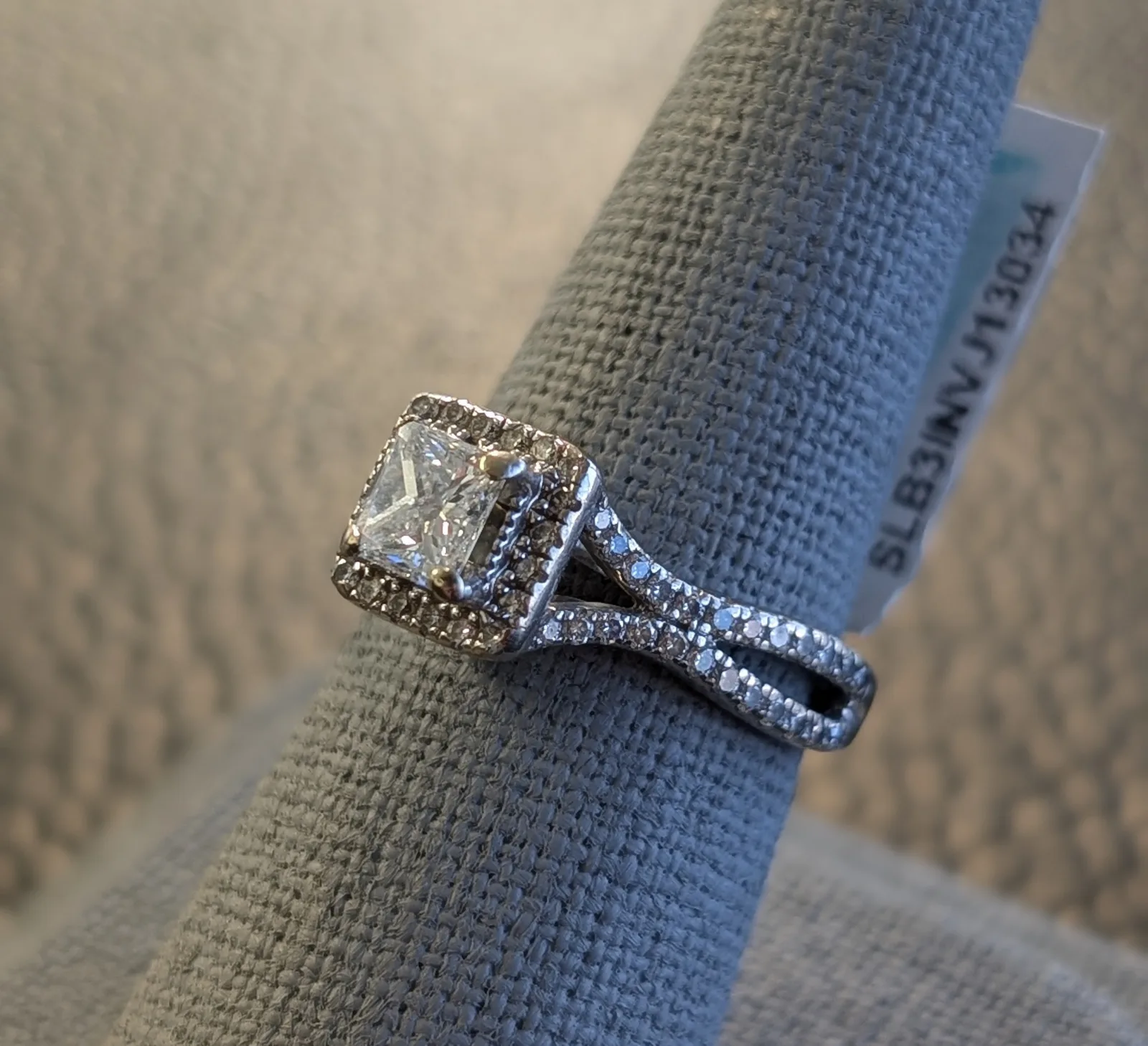 3.7gm 14k White Gold Diamond Ring, photo 2