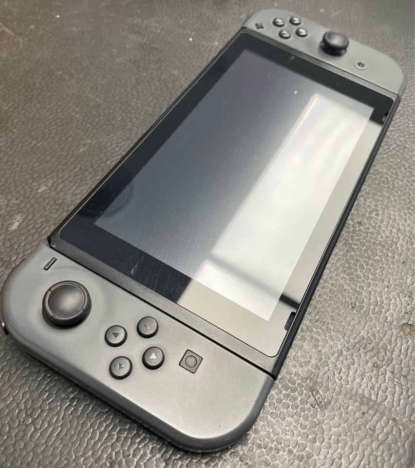 🎮 Nintendo Switch HAC-001(-01) Gaming Console, photo 2