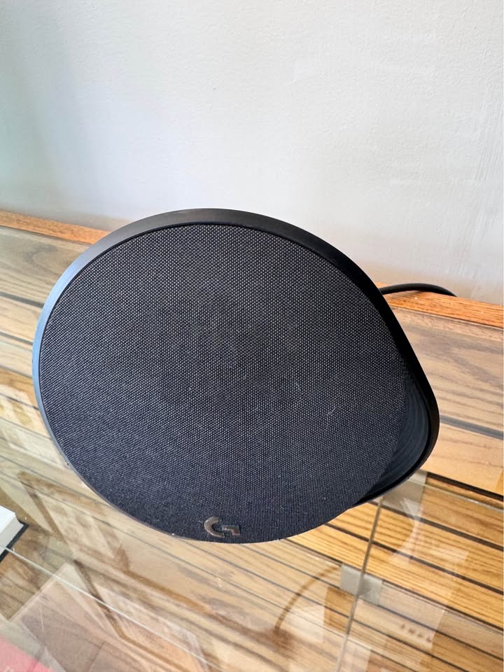 Logitech G560 LIGHTSYNC 2.1 speaker system, photo 2
