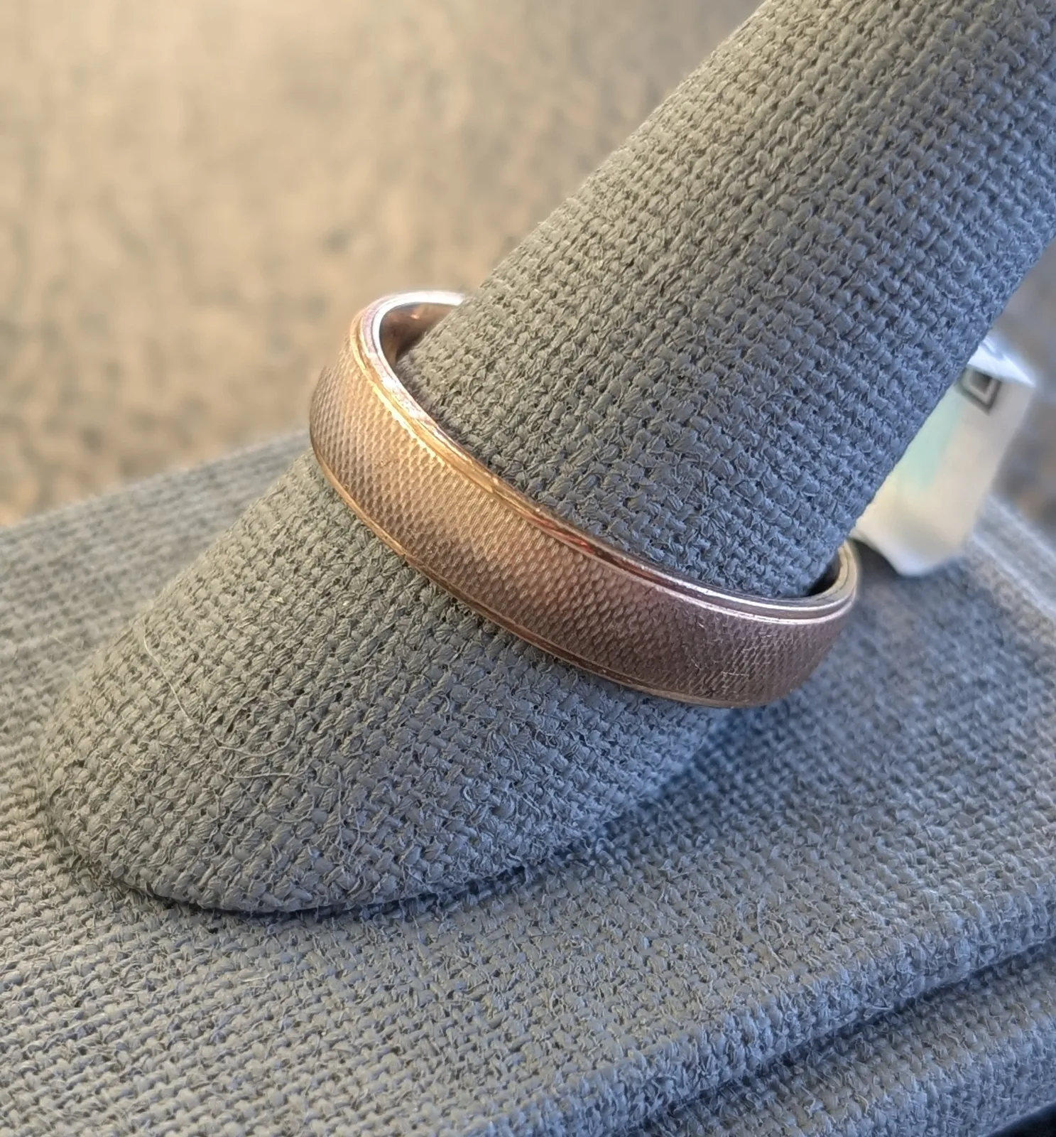 3.4gm 14k Rose Gold Band, photo 2