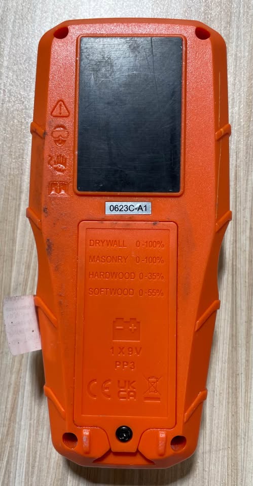 Klein Tools ET140 Professional-Grade Pinless Moisture Meter, photo 3 of 3