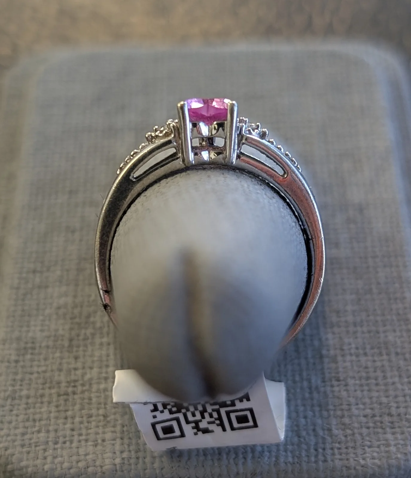 2.7gm 10k Gold Ring with Pink Stone, photo 3