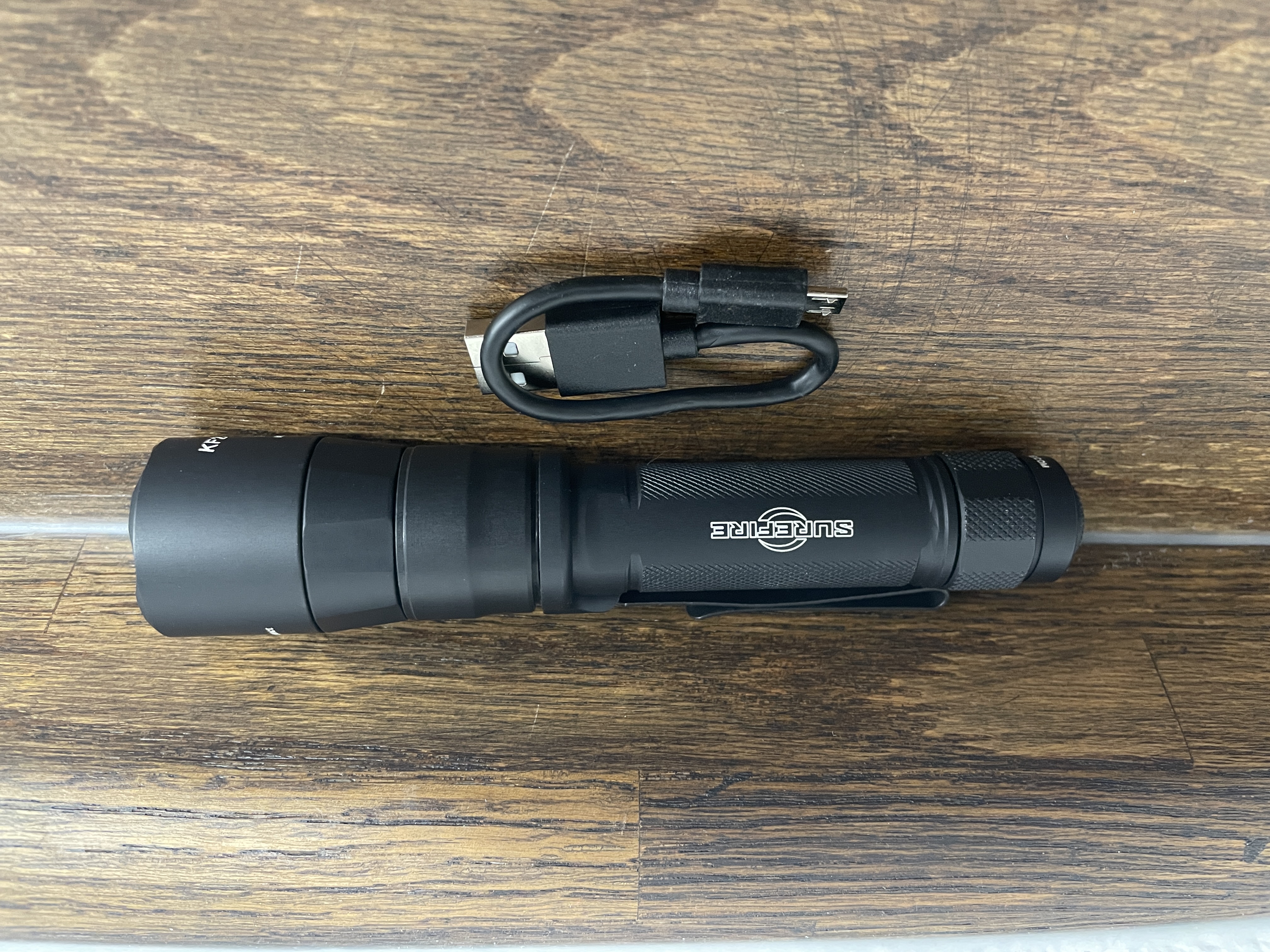 SureFire EDC2-DFT Turbo Flashlight, photo 2