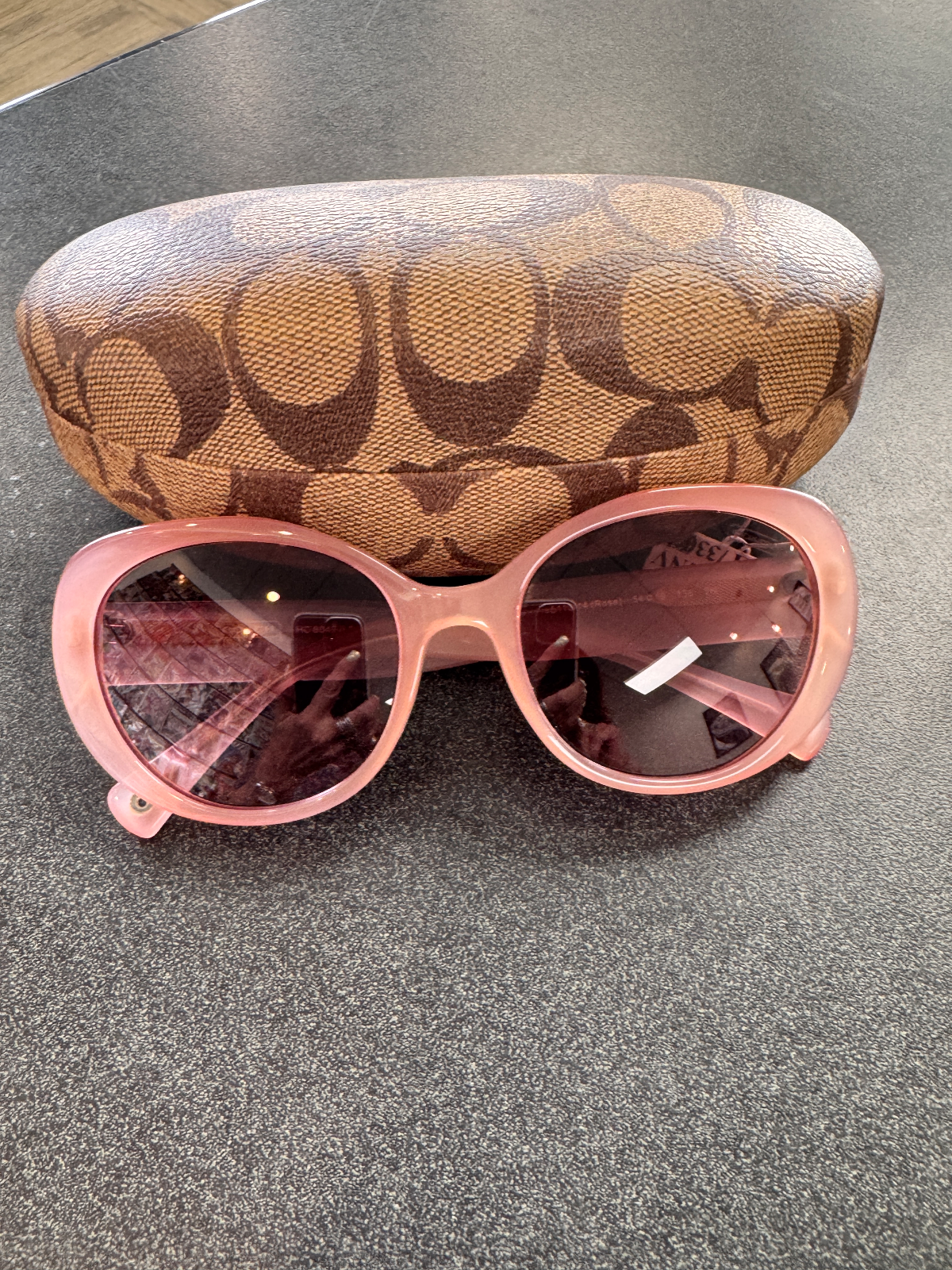 Coach Pink Frame Sunglasses w Case, photo 3