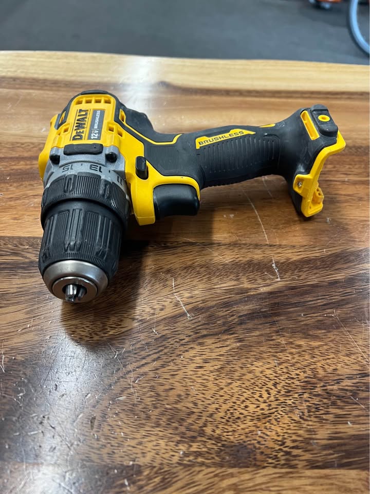 Dewalt DCD701 drill, photo 3