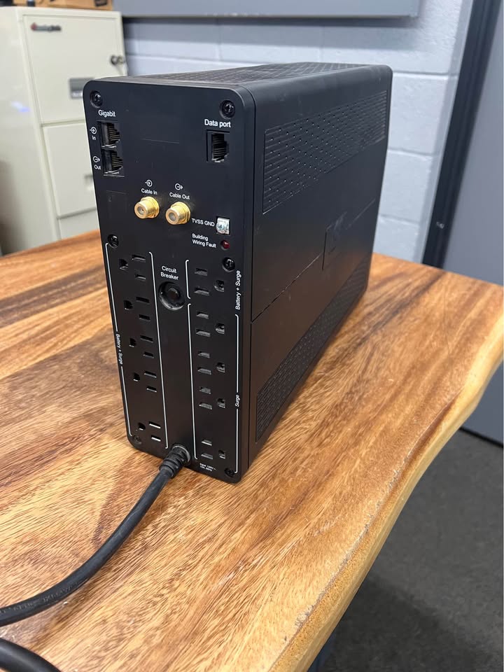 1500VA APC Back-UPS Pro power supply, photo 3