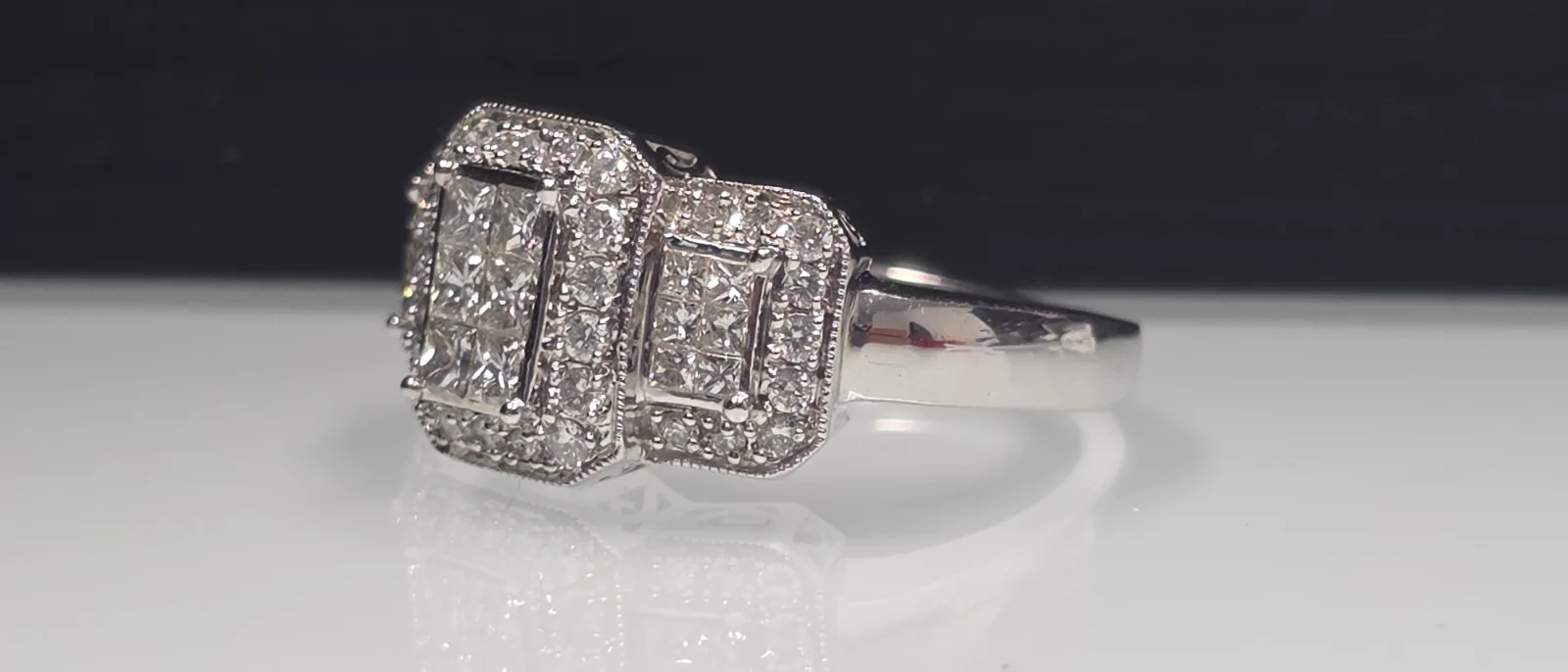 White Gold Diamond Ring, w/Diamonds Size 7, photo 3