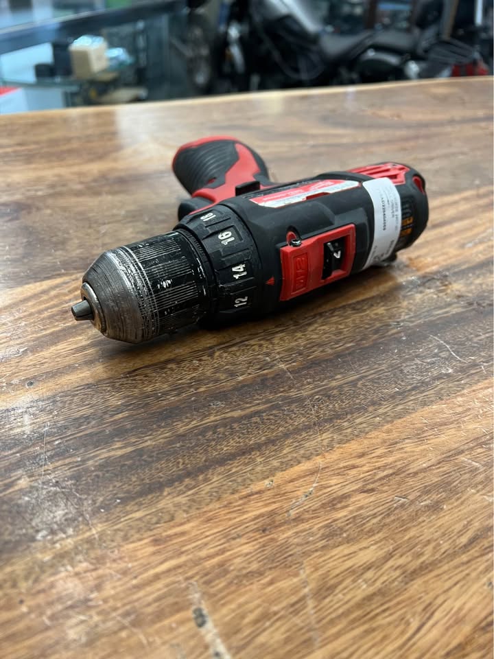 Milwaukee 2407-20 Drill Driver, photo 3