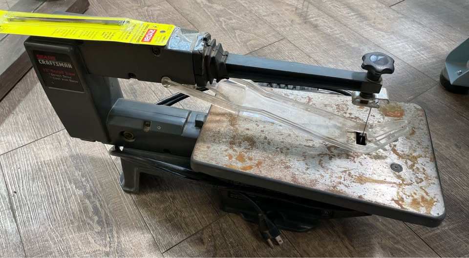 SEARS CRAFTSMAN 13" SCROLL SAW, photo 2