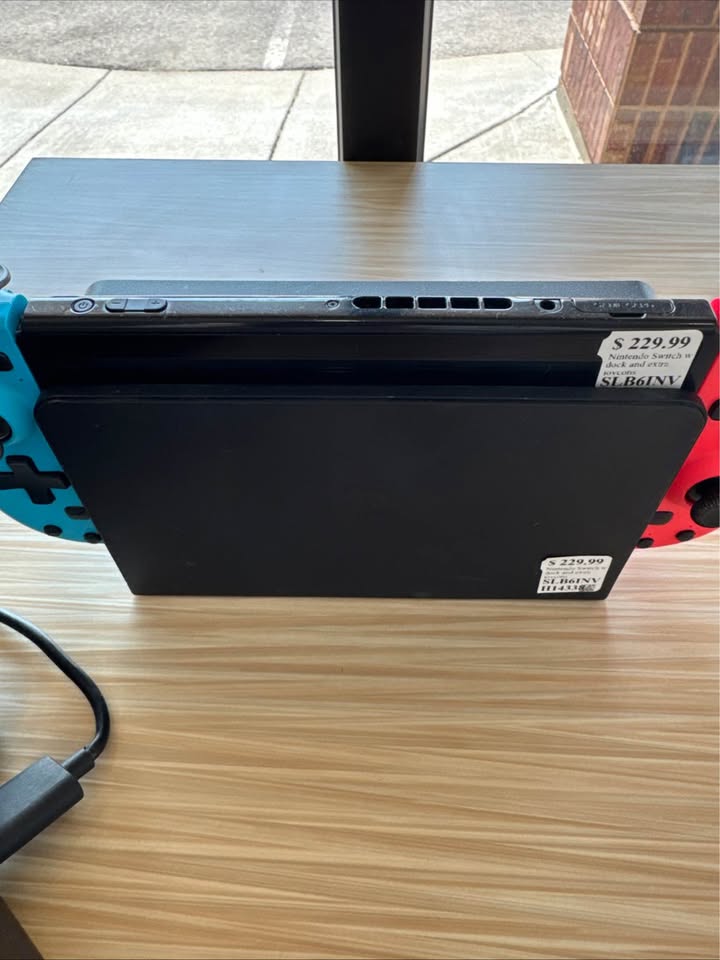 Nintendo Switch Bundle, photo 3