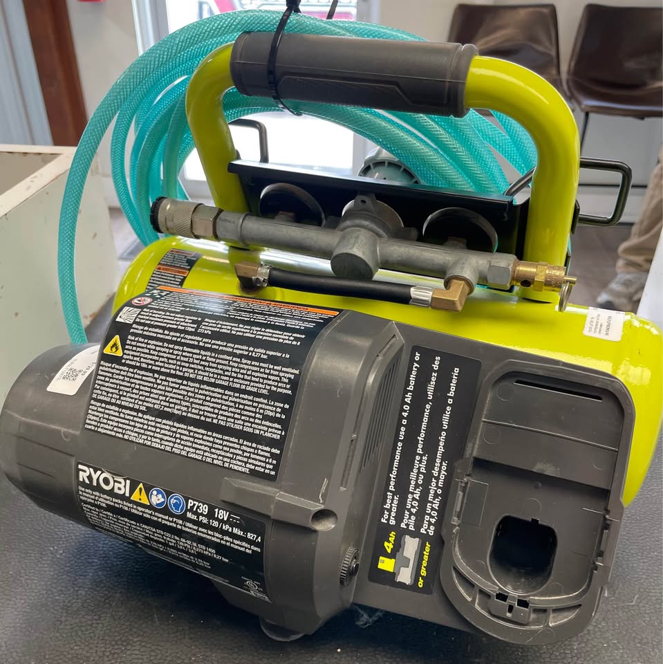💨 RYOBI P739 18V Cordless Air Compressor w/ Hose, photo 3