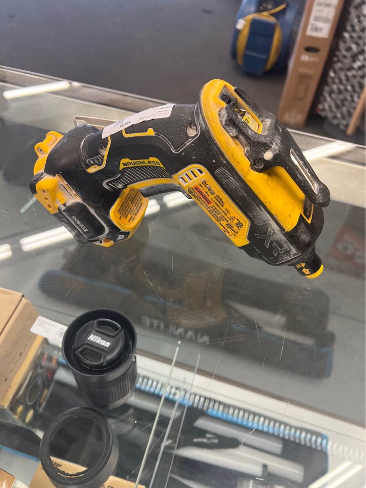Dewalt DCF630B, photo 2