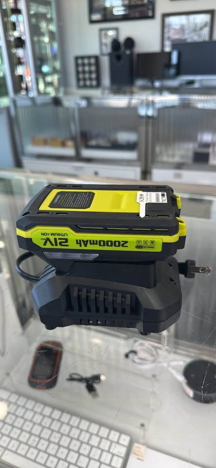 21V 2000mAh lithium-ion battery, photo 3