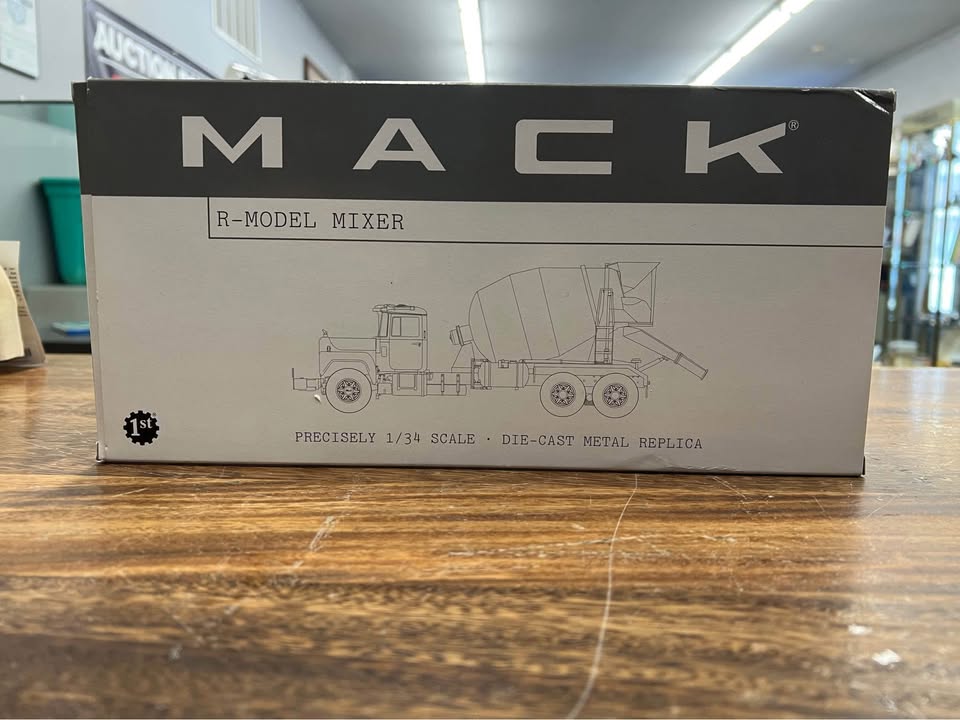 Mack R-Model Mixer, photo 2