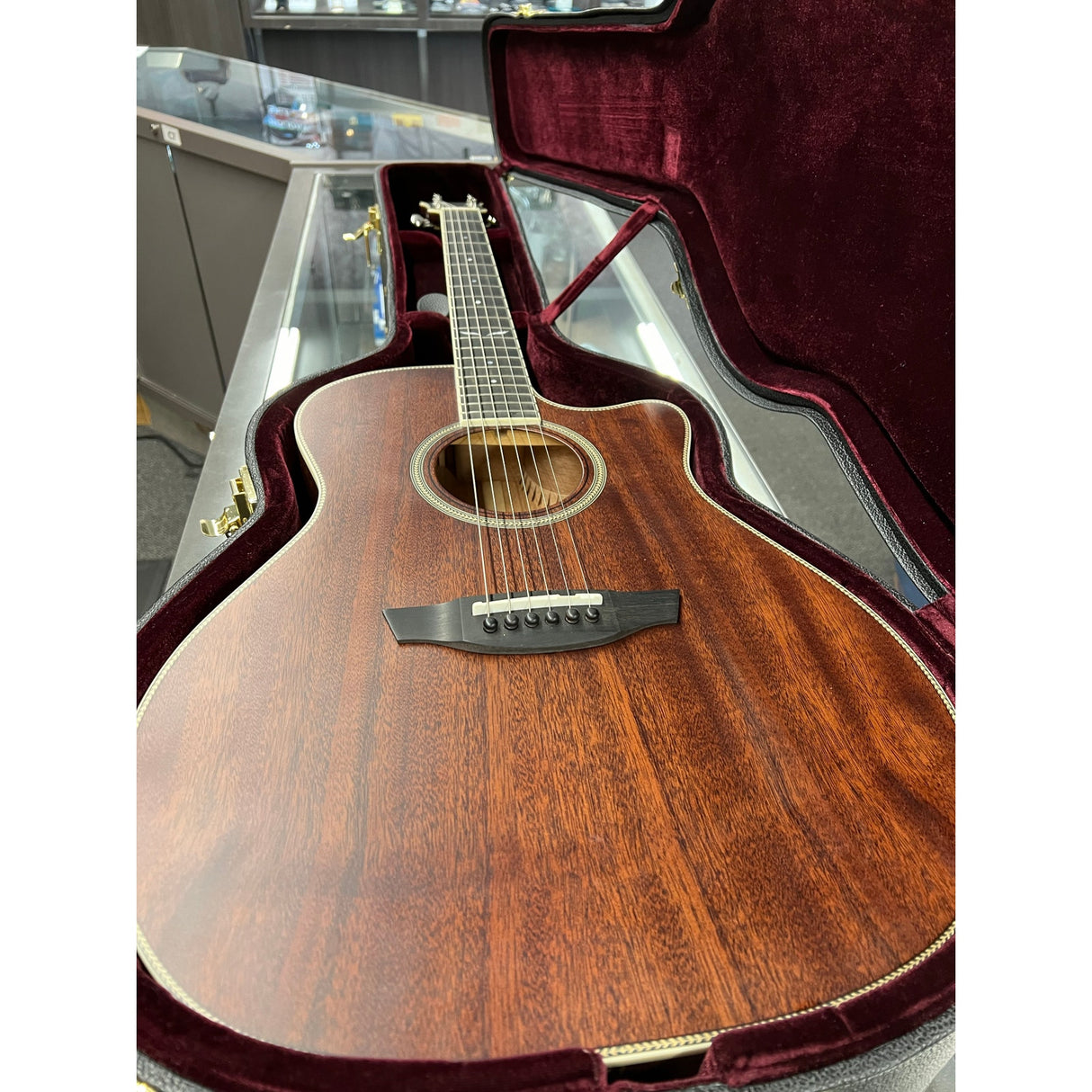 ORANGEWOOD REY MAHOGANY