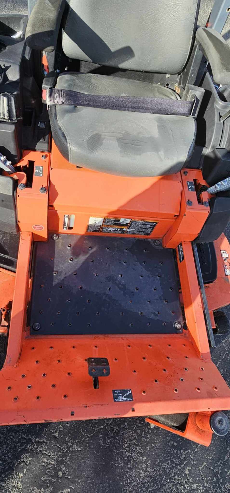 Kubota Zero Turn Mower, 48Inch Deck: Model Z122EBR - Idaho Pawn & Gold