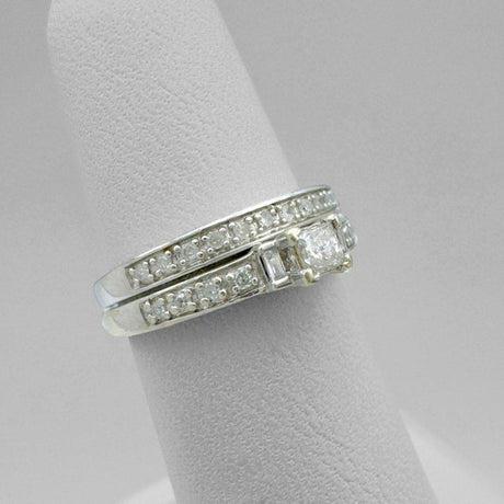 LADY'S GOLD RING 10K WG 2 PIECE DIAMOND SET 2.64 G - Idaho Pawn & Gold